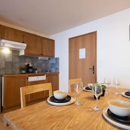 Duplex 3 Pieces Avec Piscine Et Sauna, Hyper Centre, - Fr-1-296-405 * Saint-Lary-Soulan