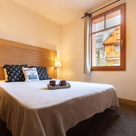 De 8 Personnes Avec Piscine Et Sauna, Centre-ville - Fr-1-296-405