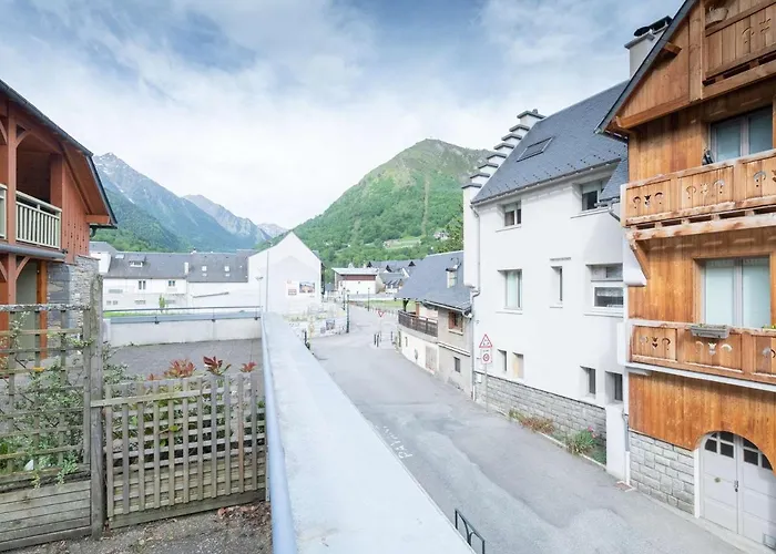 De 8 Personnes Avec Piscine Et Sauna, Centre-ville - Fr-1-296-405 Appartement *