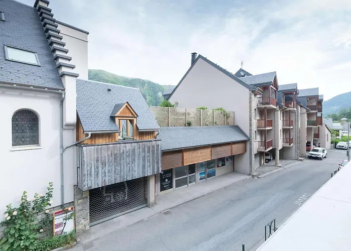 De 8 Personnes Avec Piscine Et Sauna, Centre-ville - Fr-1-296-405 Appartement Saint-Lary-Soulan