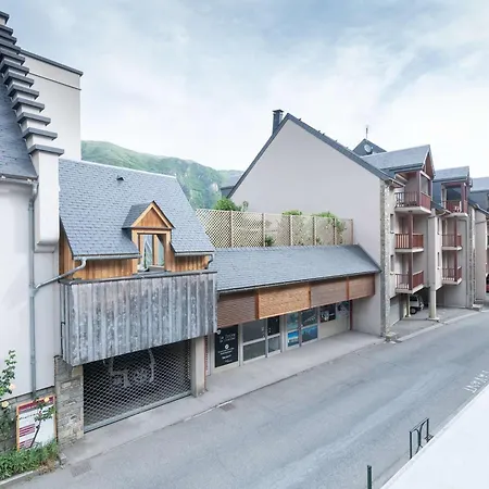 De 8 Personnes Avec Piscine Et Sauna, Centre-ville - Fr-1-296-405 Daire Saint-Lary-Soulan
